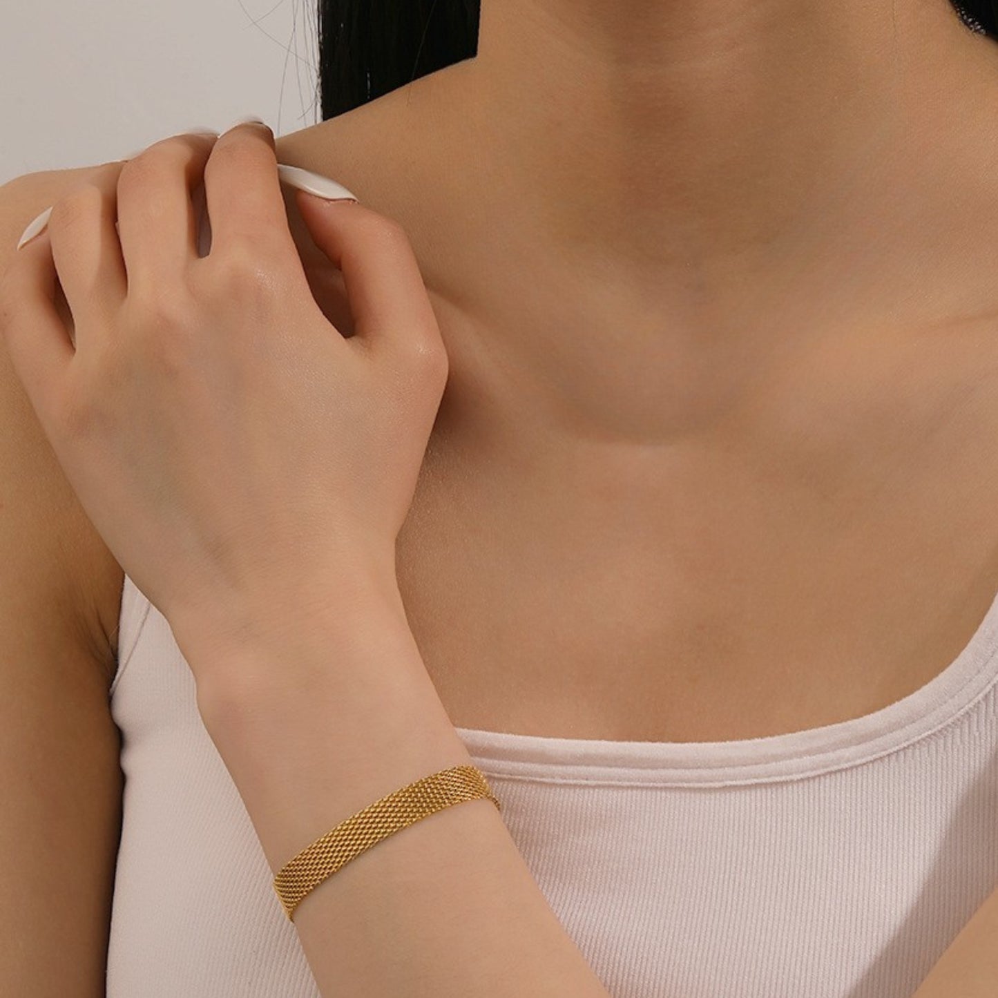MONOZO Anti Tarnish Bracelet for Women Stylish | Stainless Steel Bracelet for Woman | Western Chain Bracelet Girl Accessories | 18k Gold plated bracelet MONOZO Anti Tarnish Bracelet for Women Stylish