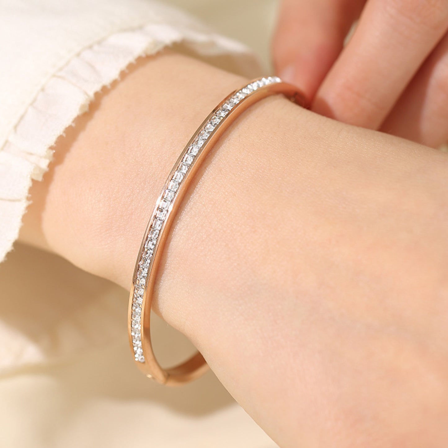 Anti Tarnish Rose Gold Stainless Steel Kada with Openable design for Women