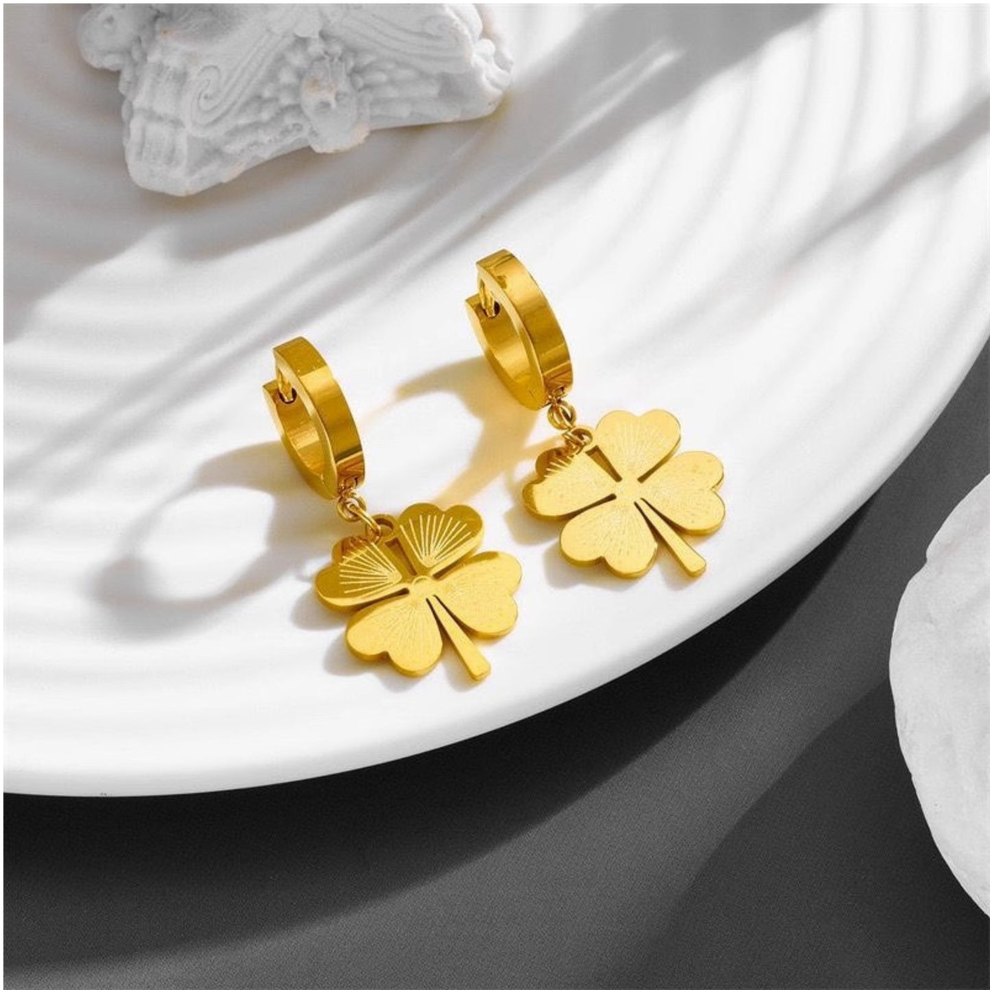 MONOZO Elegant Stainless Steel Women's Earrings—Latest Fashion 18k Gold Plated Anti Tarnish Stud Earring for Girl