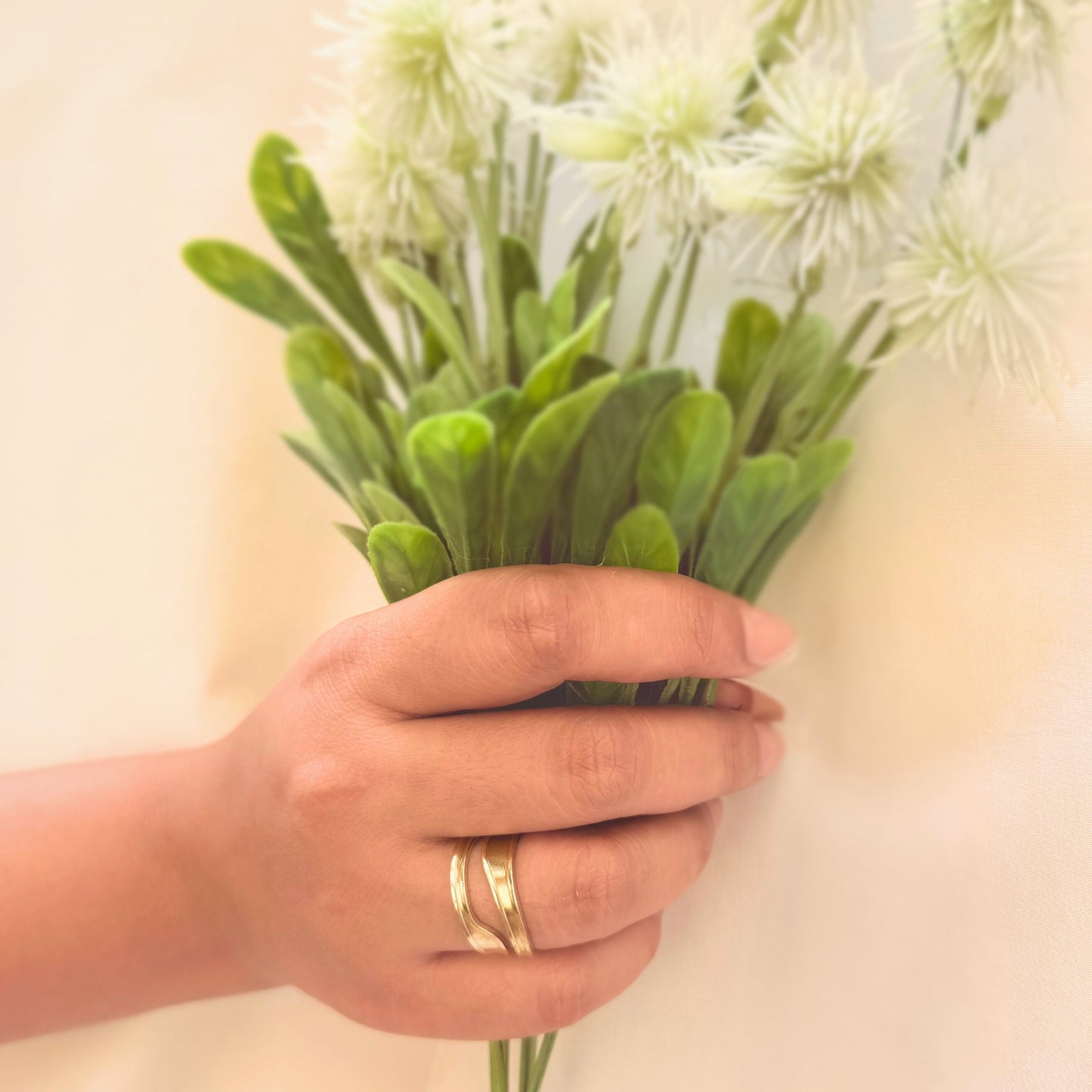 MONOZO 18k Gold plated Ring for Women | Anti Tarnish Stainless Steel Adjustable Finger Ring for Girls | High Quality non faded Ring | Girl Fashion Jewellery