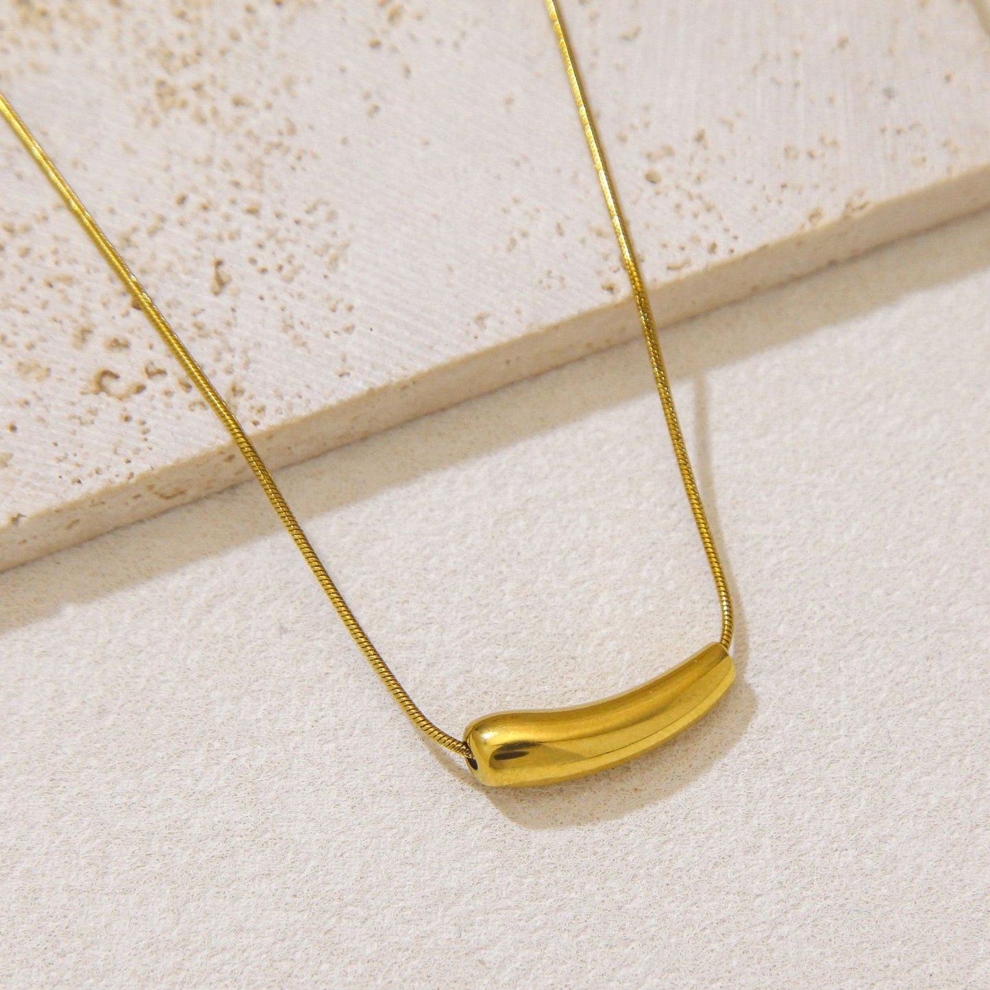 MONOZO pendant necklace chain for women girls Love anti tarnish stainless steel 18k gold plated stylish Neck Chain | Modern Design | Birthday Anniversary Gift Valentine Accessories