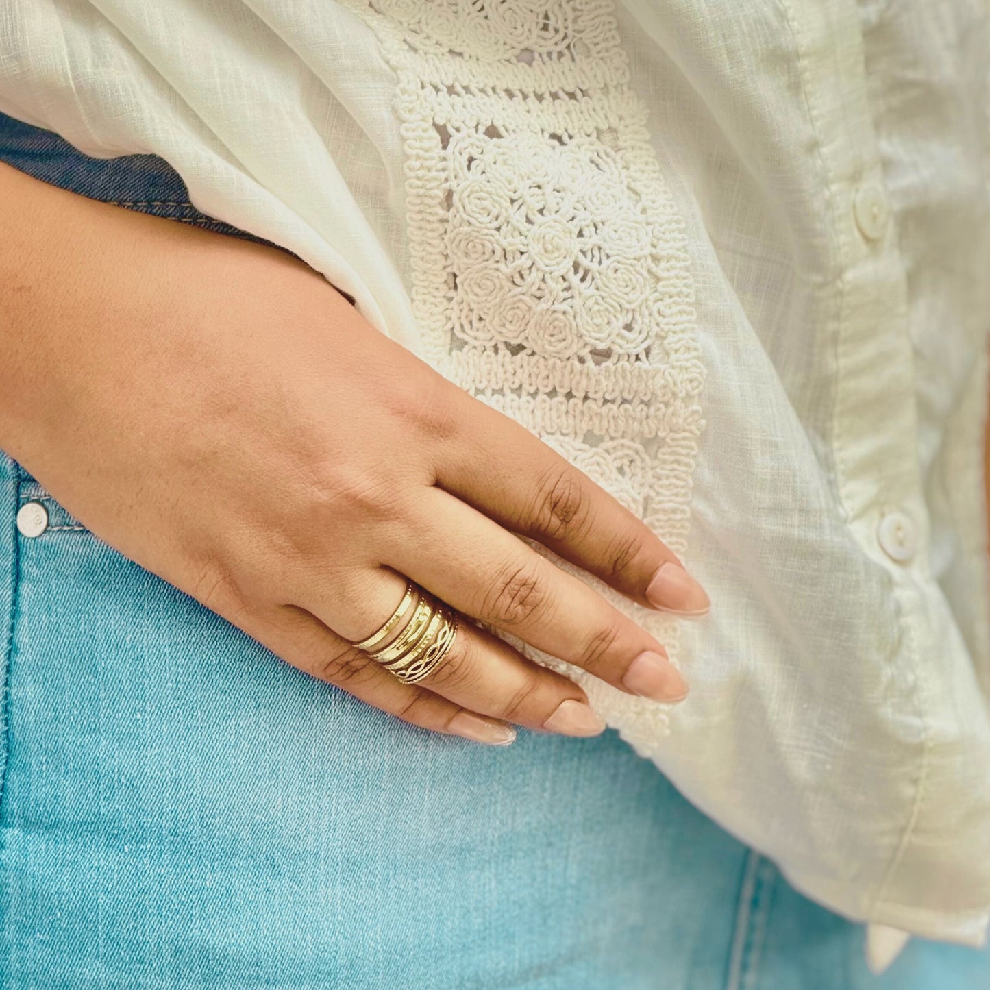 MONOZO 18k Gold plated Ring for Women | Anti Tarnish Stainless Steel Adjustable Finger Ring for Girls | High Quality non faded Ring | Girl Fashion Jewellery