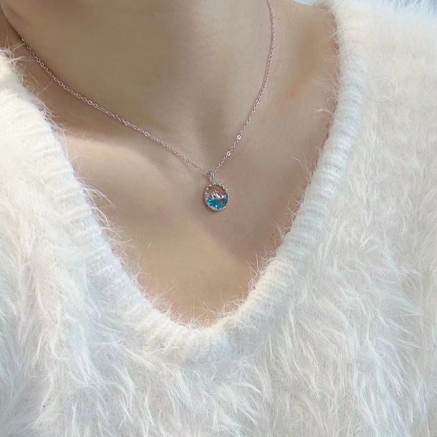 MONOZO pendant necklace chain for women girls Love anti tarnish stainless steel 18k gold plated stylish Neck Chain | Modern Design | Birthday Anniversary Gift Valentine Accessorie