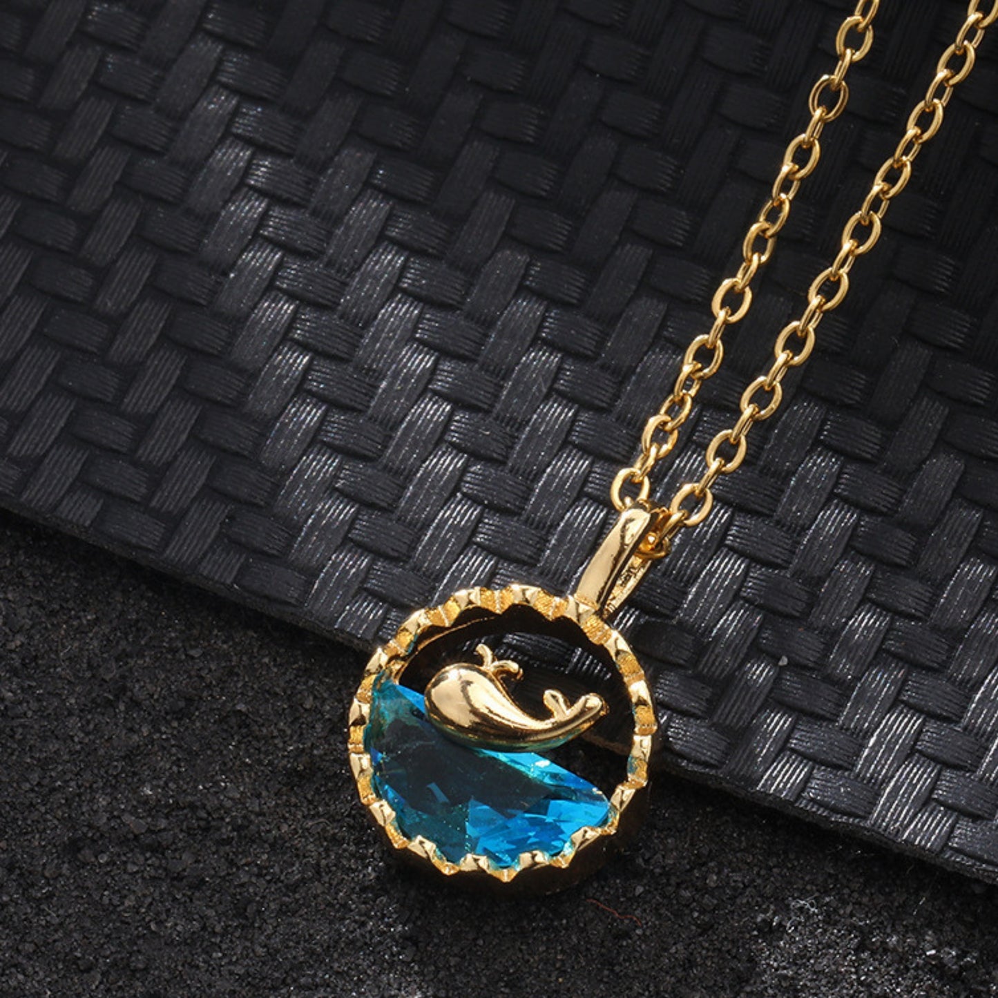 MONOZO pendant necklace chain for women girls Love anti tarnish stainless steel 18k gold plated stylish Neck Chain | Modern Design | Birthday Anniversary Gift Valentine Accessorie