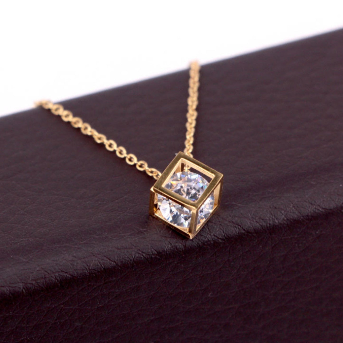 MONOZO pendant necklace chain for women girls Love anti tarnish stainless steel 18k gold plated stylish Neck Chain | Modern Design | Birthday Anniversary Gift Valentine Accessories