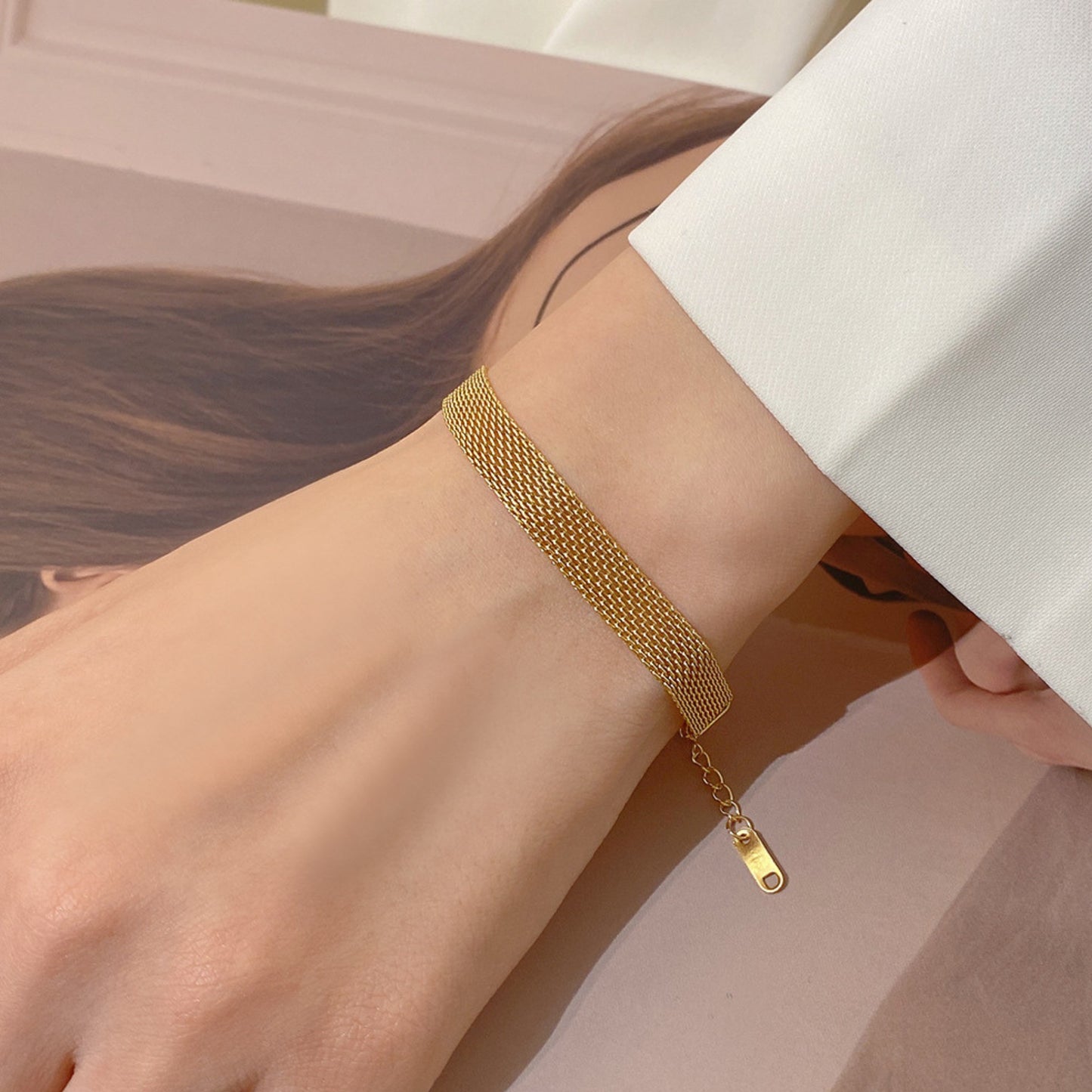 MONOZO Anti Tarnish Bracelet for Women Stylish | Stainless Steel Bracelet for Woman | Western Chain Bracelet Girl Accessories | 18k Gold plated bracelet MONOZO Anti Tarnish Bracelet for Women Stylish