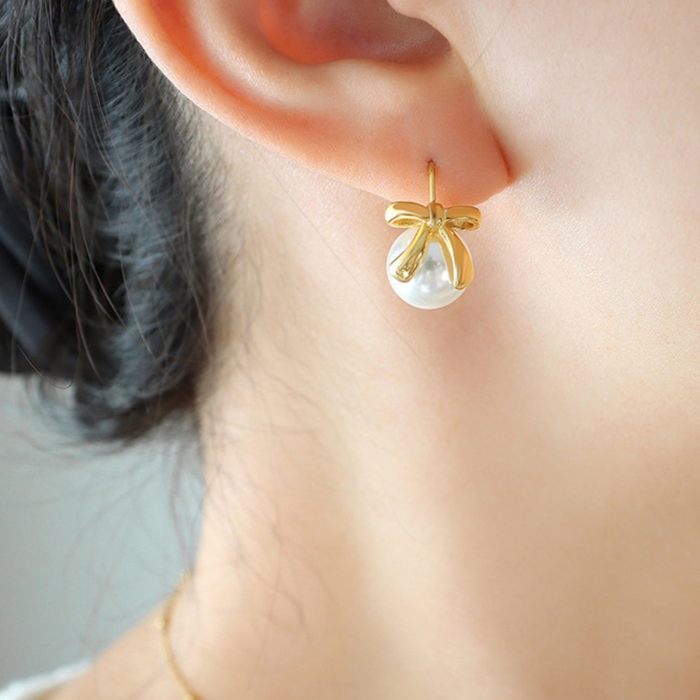 Bow Pearl Drop Earring