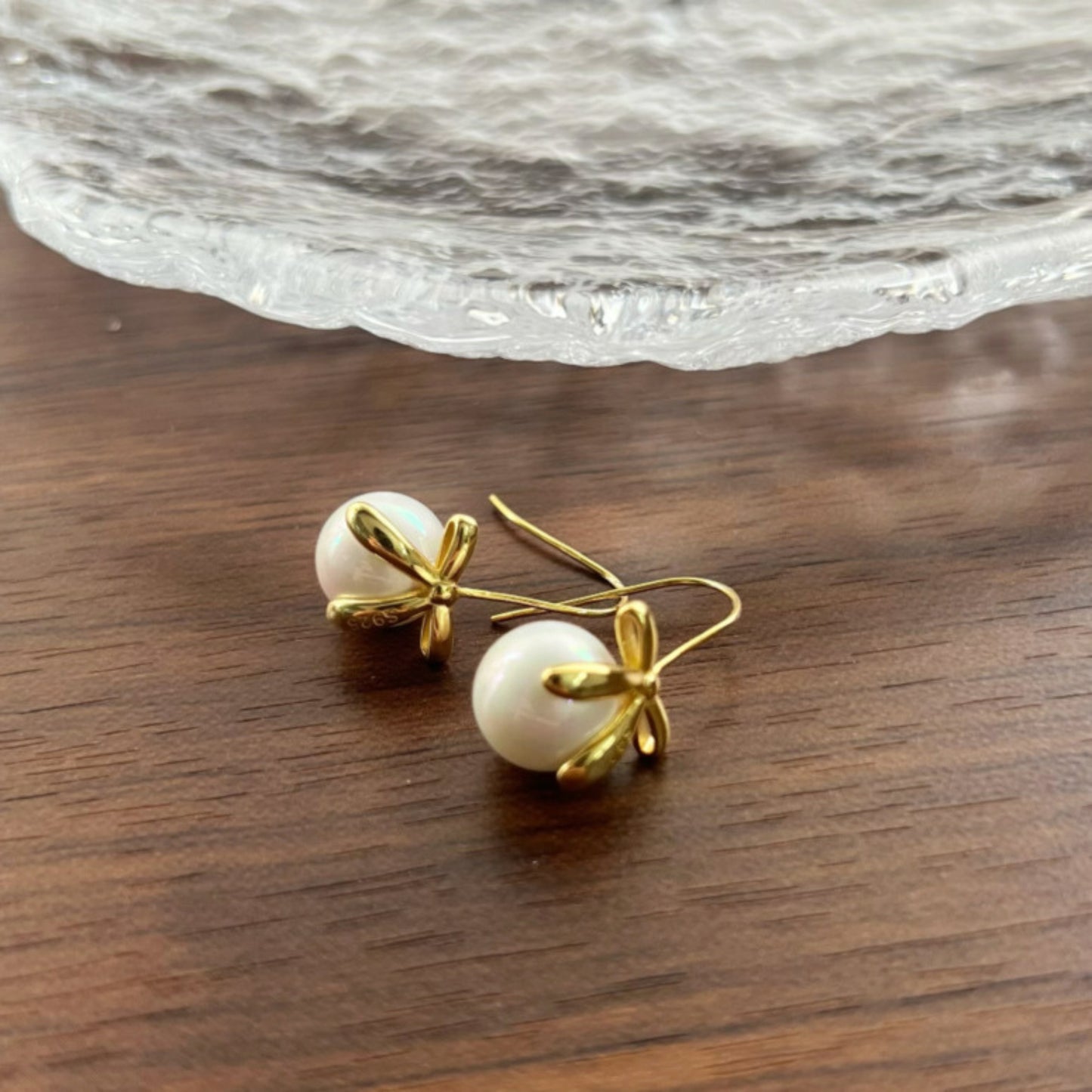 Bow Pearl Drop Earring