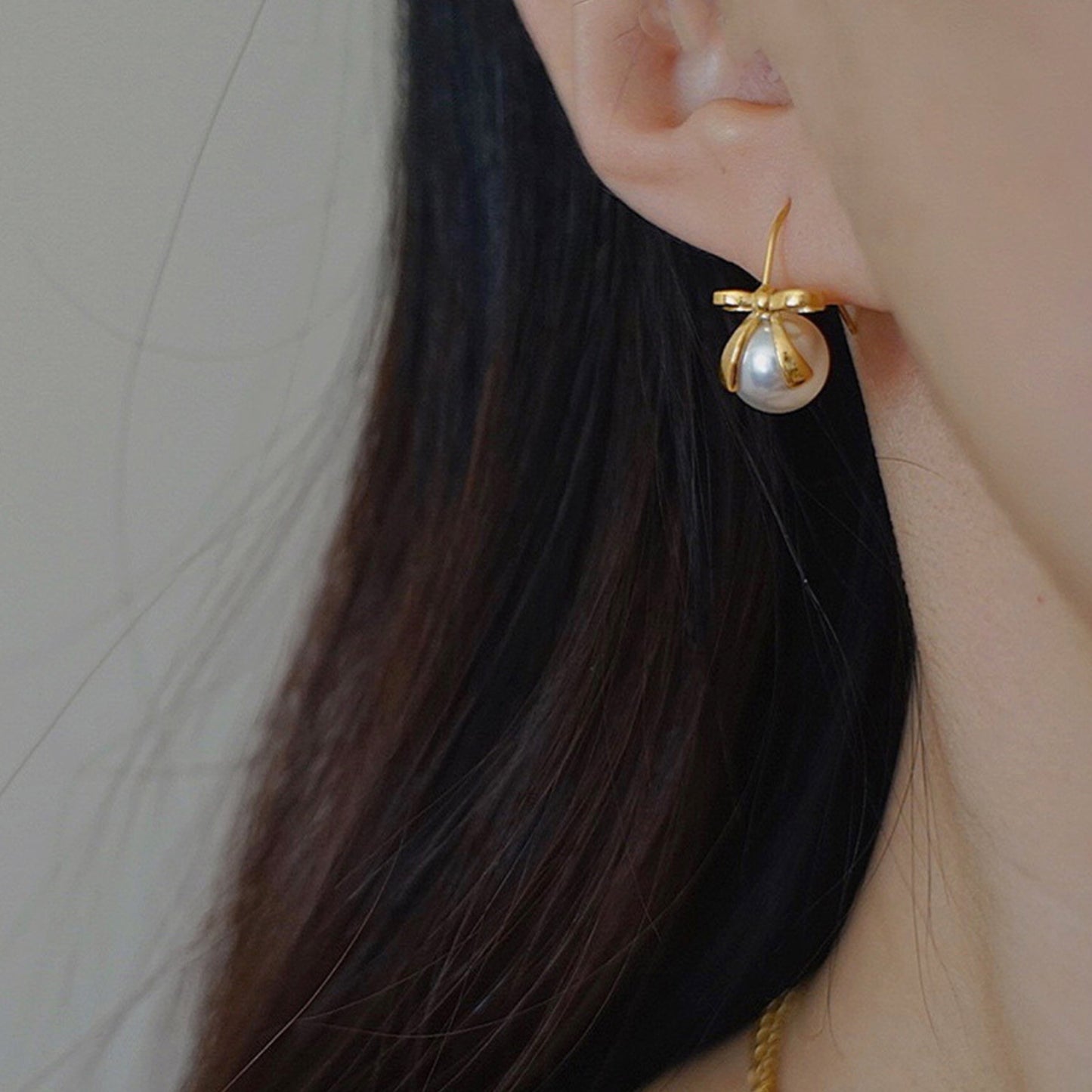 Bow Pearl Drop Earring