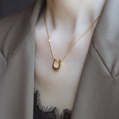 U Initial Pendant Necklace (Gold/Silver)