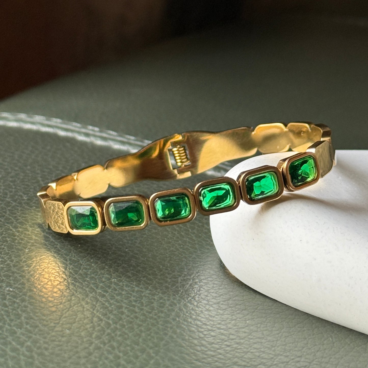 Emerald Classy Bracelet