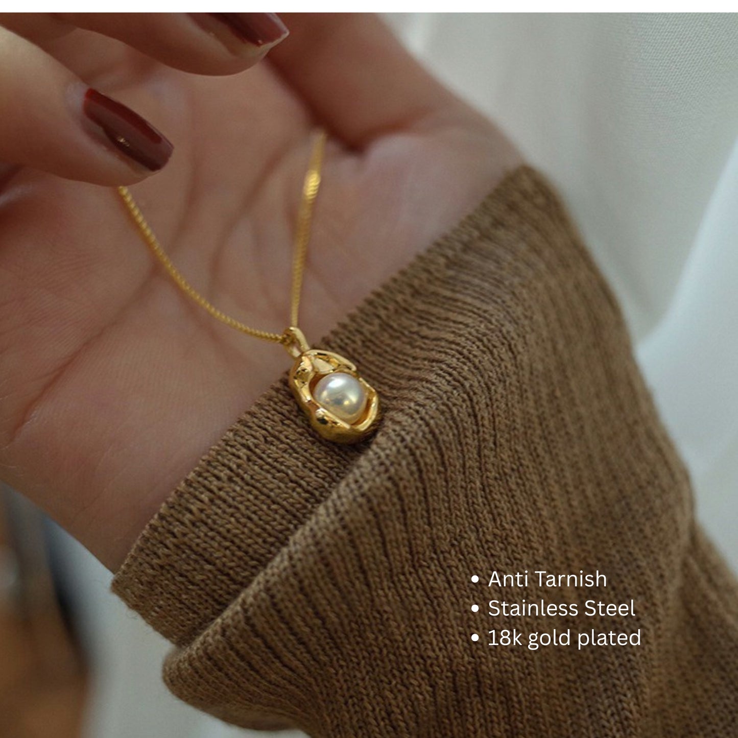 MONOZO pendant necklace chain for women girls Love anti tarnish stainless steel 18k gold plated stylish Neck Chain | Modern Design | Birthday Anniversary Gift Valentine Accessories