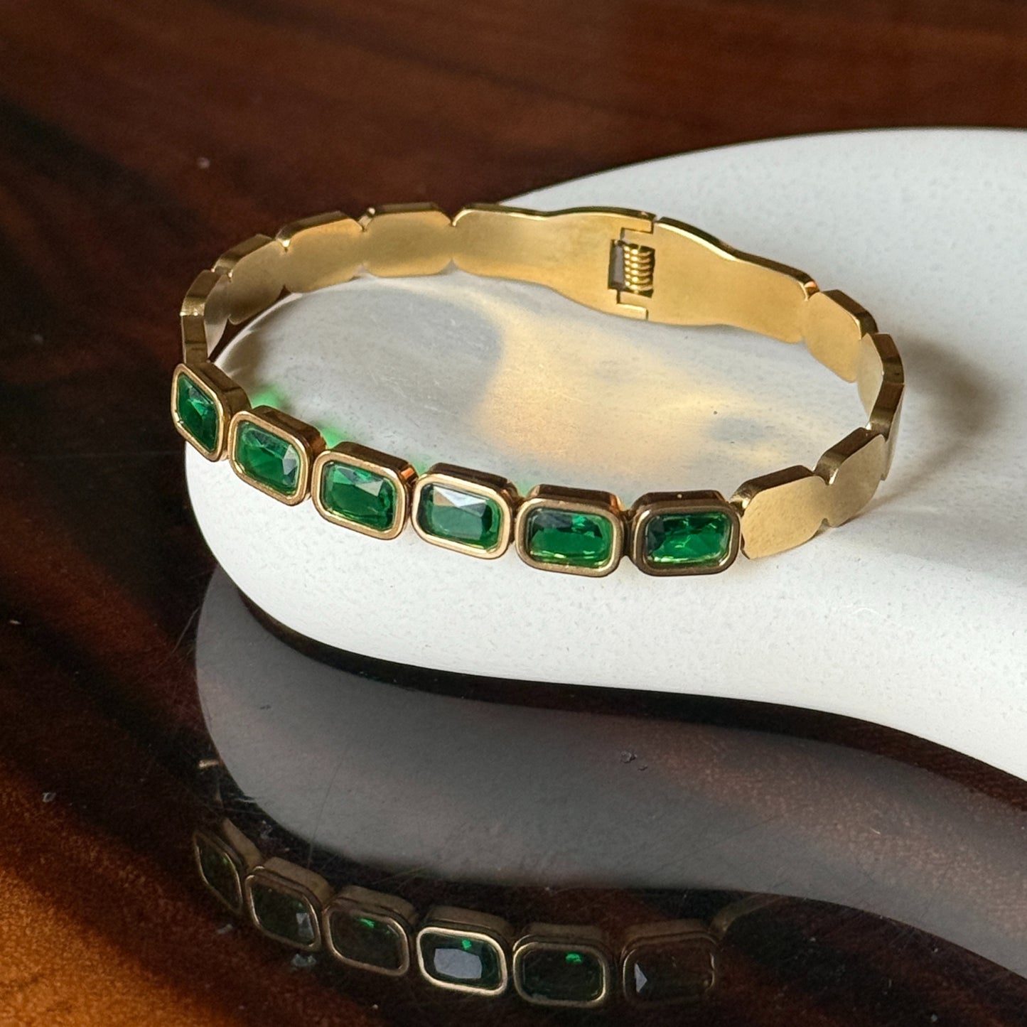 Emerald Classy Bracelet