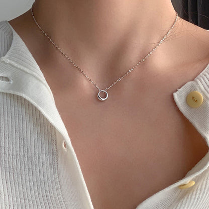 Trendy Round Ring Pendant Necklace (Gold/Silver)