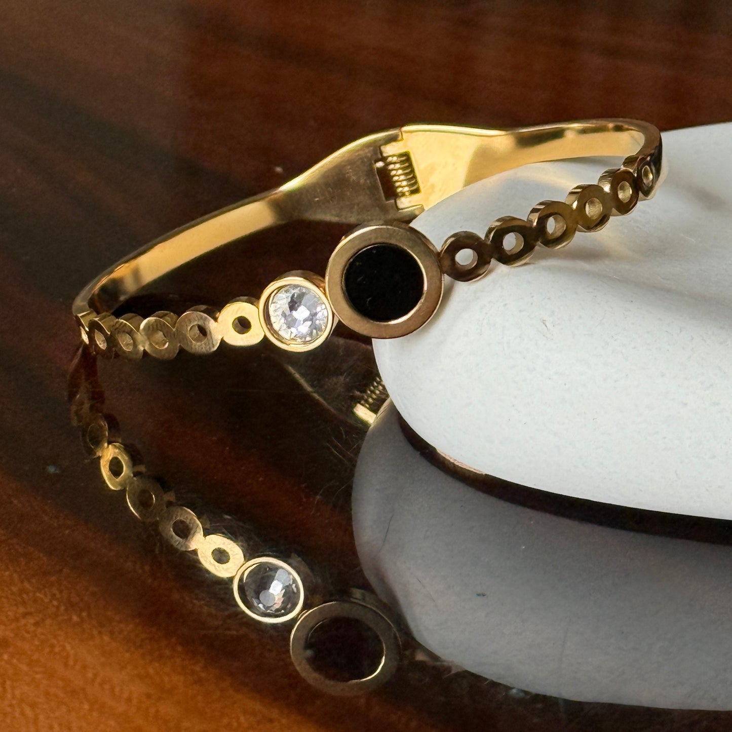 Diamond with Black Stone Openable Bracelet