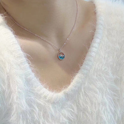 Trendy Whale Pendant Necklace (Gold/Silver)