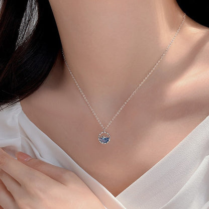 Trendy Whale Pendant Necklace (Gold/Silver)