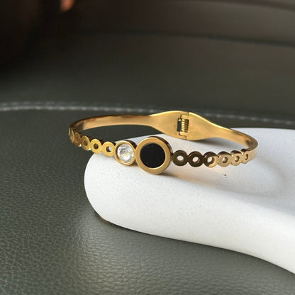 Diamond with Black Stone Openable Bracelet