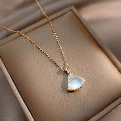 Cat Eye Pendant Necklace (Gold/Silver)