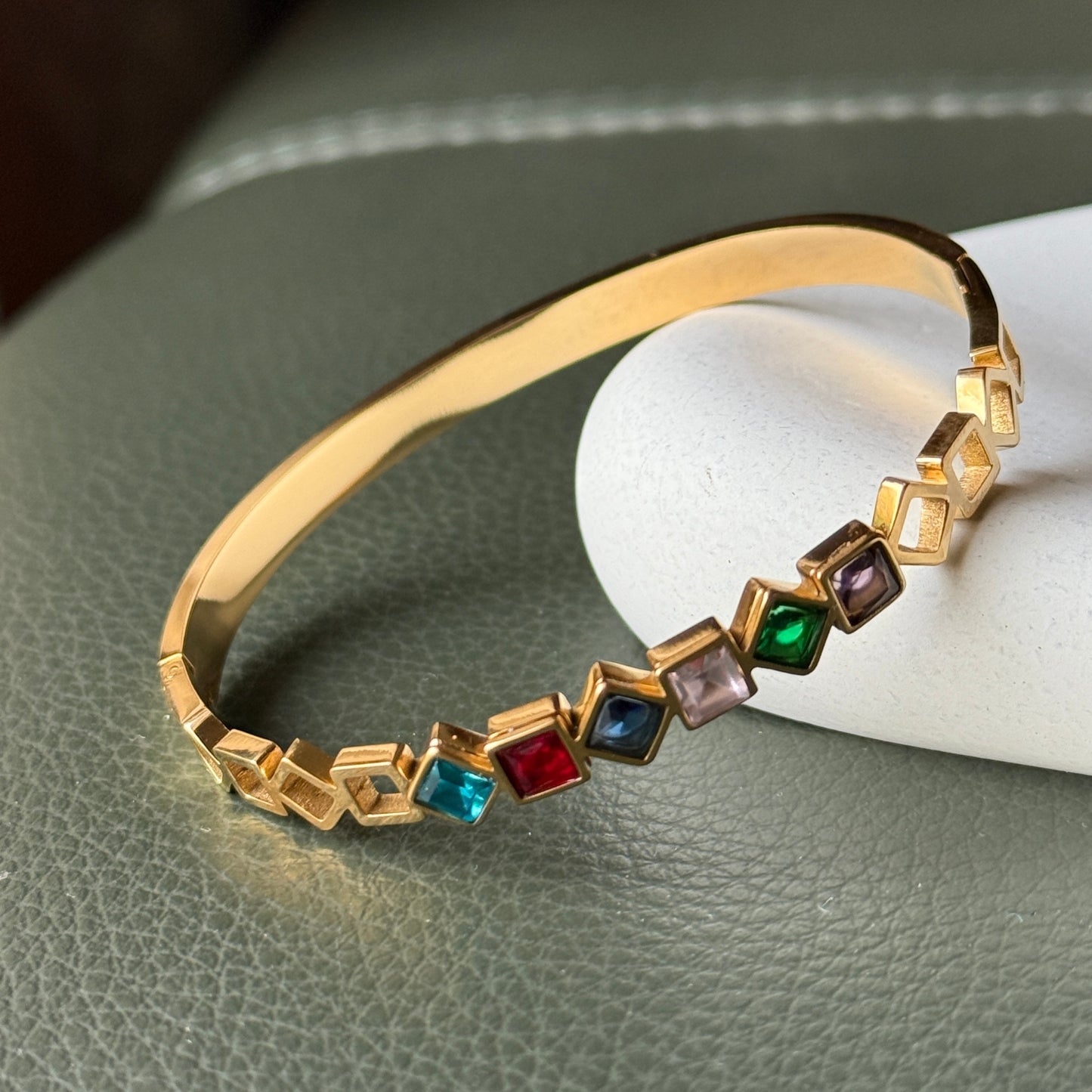 Multicolor Stone Sleek Bracelet