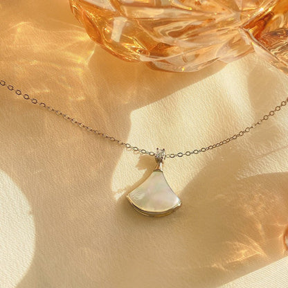 Cat Eye Pendant Necklace (Gold/Silver)