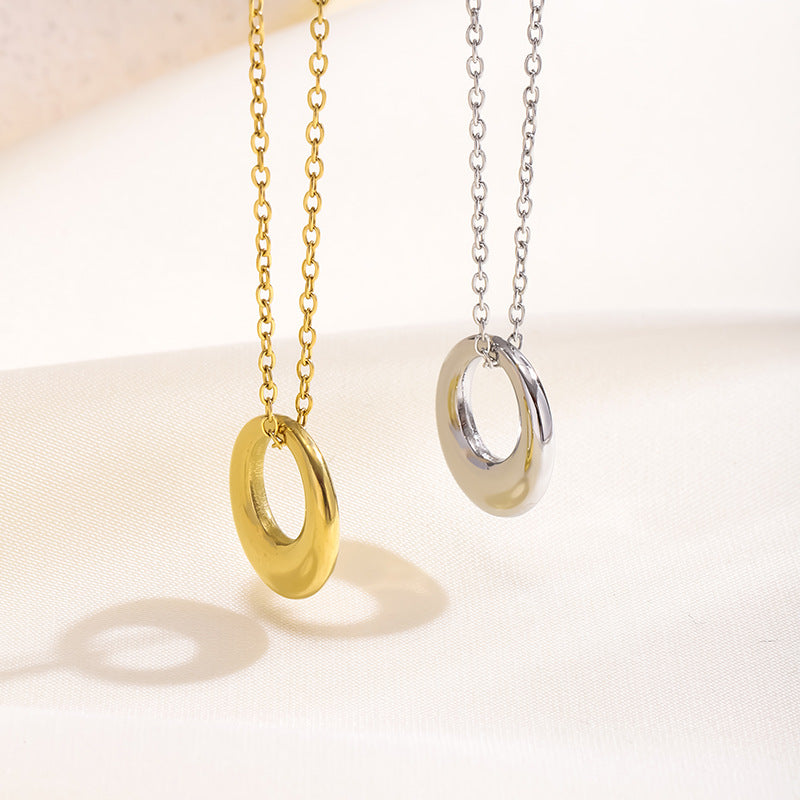 Trendy Round Ring Pendant Necklace (Gold/Silver)