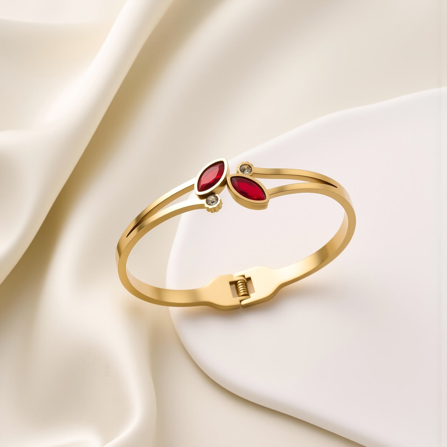 Anti Tarnish Leaf Bangle Cuff Bracelet Red/Blue